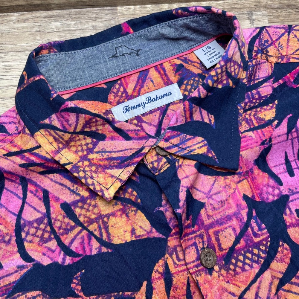 Tommy Bahama Mens Large Silk Blend Hawaiian Tropical Monstera Print Button Shirt